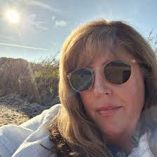 Hi Please can I get some help. I am in New York in mid Feb and would like  to visit some fabric and thrift shops whilst there. I also love quirky  little