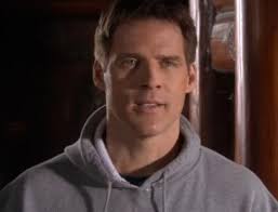 Admiral's Multi-Thunker Lounge