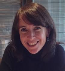 Raquel Serrano's Instagram, Twitter & Facebook