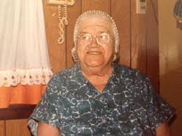 Becky Isaacs Bowman with her children Levi Bowman and Jakobi ...