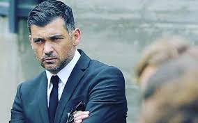 Porto, deu uma entrevista um pouco mais intimista ao programa primeira pessoa, conduzido pela jornalista fátima campos ferreira, que foi para o ar esta. Discussao Acesa Sergio Conceicao Desentende Se Com Adepto Do Fc Porto