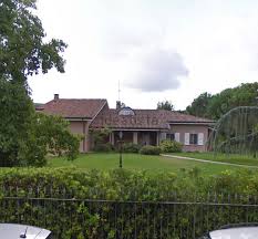 Villa allasta in Via Colombano Baruffo, 30, San Colombano al Lambro —  idealista, N.1 in Italia