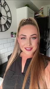 Sami Quinn (@samicarina)