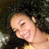 Glenna Combs's Instagram, Twitter & Facebook