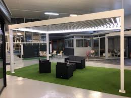 Maybe you would like to learn more about one of these? Pose D Une Pergola Bioclimatique A Montpellier Et Ses Environs Menuiserie Alu Et Pvc Sur Le Secteur De Montpellier Ligne Azur