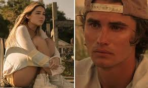 While sarah's family may be elitist and, in some cases, downright evil, sarah is able to escape all that to find love with john b. Grn1mb5hw4eowm