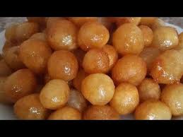 طريقه عمل الزلابيه او لقمه القاضي في البيت خطوه بخطوه Youtube Food Pretzel Bites Beignets