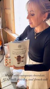 Kathleen Robnett's Instagram, Twitter & Facebook