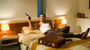 Paris i love you (paris je t'aime) return of the hero (le retour du héros) welcome: Oss 117 Rio Ne Repond Plus Sur C8 Que Sait On Du Troisieme Volet Actus Cine Allocine