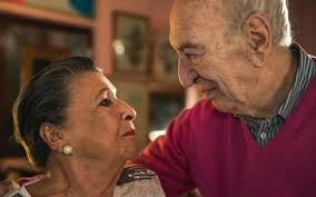 Festeggiamo i suoi primi 90 anni, con 5 film e una serie tv da guardare in streaming. Jp31fzeny6ykwm