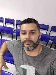 É galera, o alô porteiro acabou rsrsrsrsrs Novos caminhos daqui pra frente  rsrsrsrsrs Antes que venha uma chuva de comentários, eu estou bem viuuuu  kkkkkkkk