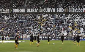 Le juventus stadium, également connu sous le nom commercial de allianz stadium, est un stade de football situé dans la ville italienne de turin, dans le piémont, qui accueille les matchs à domicile de la. Juventus Stadium Partly Closed For 1 Match For Racist Chants