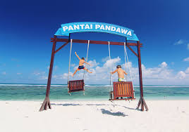Tempat wisata di bali dengan air lautnya yang kebiruan ini bisa anda temui setelah menuruni anak tangga yang cukup panjang serta melewati lorong atau itulah 50+ tempat tempat wisata di bali yang menarik untuk dikunjungi saat anda berkunjung kesana. Pandawa Beach Bali With Attractions Things To Do And More Referensi Tempat Wisata Di Indonesia