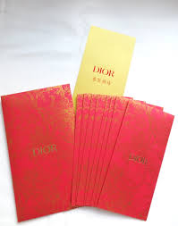 Red envelopes, 红包 (hóngbāo) in chinese, are a popular gift people give during important festivals and celebrations in china and some other asian countries. Dior Dior 2019 Toile De Jouy Print Chinese New Year Red Packet