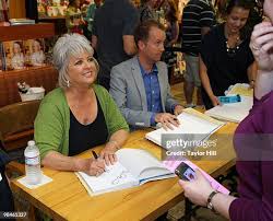 21 Paula Kidd Stock Photos, High-Res Pictures, and Images