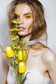 Holly Decker's Instagram, Twitter & Facebook