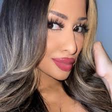 Bree Tyler 🌻🌿 (@bree_pee)