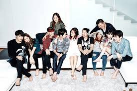 Roommate Is A Reality Show Observing Top Stars Living In One House Taking Motive From The Recent Trend Among You Korean Tv Shows Roommate Korean Variety Shows