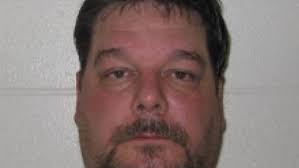 Guards question escaped killer's prison status