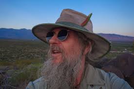 Davis Receives Distinguished Scholar Award