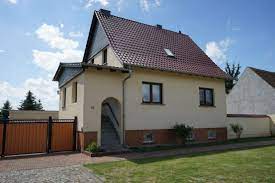Dazu wählen sie als stadt herzberg (elster), als rubrik haus und anschließend die mietart aus. Haus Zum Verkauf Fermerswalder Strasse 33 04916 Herzberg Elster Ot Fermerswalde Herzberg Elster Mapio Net