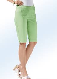 Der modische klassiker für die warme jahreszeit. Bermudas In Schlupfform Und Komfortablem Dehnbund Damen Bader