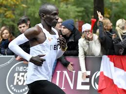 Dabei sind wir eine durchschnittsgeschwindigkeit von 21 km/h gelaufen. Marathon Geschichte In Wien Geschrieben Kipchoge Erstmals Unter 2 Stunden Vienna Online