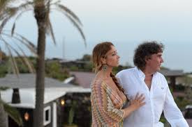 Prima di incontrare tiziana, il suo grande amore, stefano d'orazio ha avuto una vita sentimentale piuttosto. La Pantelleria Di Stefano D Orazio Intervista Alla Moglie Tiziana Giardoni Il Giornale Di Pantelleria