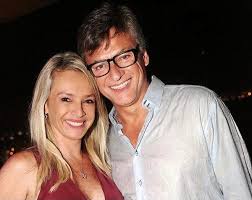 Four years later he won the silver medal with the brazilian team in the 1984 olympic tournament. Annalisa E Renan Dal Zotto Sao Uma Otima Inspiracao De Amor Leo Coelho Nsc Total