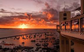 O elevador lacerda, primeiro elevador urbano do mundo, está ativo e bastante funcional até hoje. Salvador Foi O 3Âº Destino Mais Buscado Do Kayak No Brasil Jornal Correio