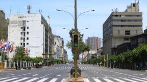 En la conferencia de prensa de esta tarde, anunciaron que lima metropolitana y callao retornarán a riesgo extremo, lo que significa ambas regiones tendrán que acatar cuarentena los días. Cuarentena Medidas Preventivas Redujeron Nivel De Contagio Y Muertes Por Covid 19 En Lima Tvperu
