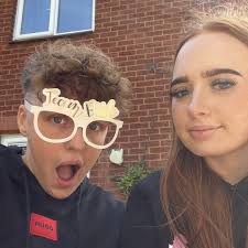 Stream Shannon Finnerty music