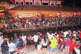 Ia adalah hari terakhir bagi bulan penuh, menandakan penutup bagi perayaan ini. Thousands Take Part In Chap Goh Meh Celebration At Goddess Of Mercy Temple The Star