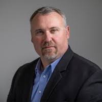 Robert Fielder's Instagram, Twitter & Facebook