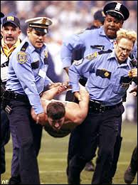 He was charged sunday night with trespassing after streaking across the field in raymond james stadium in a pink leotard. The Fearless Streaker