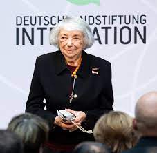 Margot friedlander war eine von ihnen. Margot Friedlander Sie Ist Noch Nicht Fertig Mit Deutschland Welt