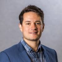 300+ perfiles de «Scinta»