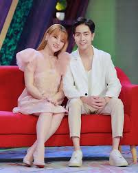 Ốc thanh vân, trịnh kim chi. Boc Gia Xáº¿ Há»™p Sang Trá»ng Cá»§a Ca SÄ© Thu Thá»§y Pháº£i Rao Ban Ä'á»ƒ Chuáº©n Bá»‹ Sinh Con