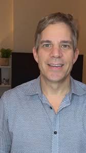 Can't sleep? 😴 🛌 Shmaya (Steven) Krinsky, Psy.D. reveals the  game-changing secrets to conquering insomnia!🌙Must watch! Link in bio.  #insomnia #insomniarelief #cognitivebehavioraltherapy #cbt  #consumerhealthdigest