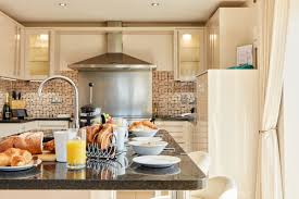 Sunshine Cottage with Hot Tub, private land