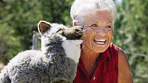 Volunteers try to save nearly lost languages