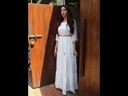 The fashionista proved that there is nothing. Nora Fatehi Spotted In A Long White Dress Boldsky Com