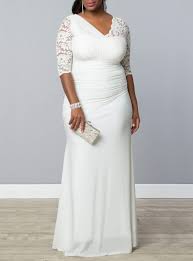 Plus size evening gowns that look absolutely beautiful. Best Plus Size Wedding Dresses Shop Beautiful Wedding Gowns For Curvy Figures Plus Size Wedding Gowns Wedding Dresses Plus Size Wedding Gowns Lace