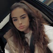 Loud enough to be heard, wise enough to know when to speak😅