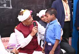 कुरुषनार बालक आश्रम को मिलेगा नया कक्ष: निरीक्षण के दौरान मुख्यमंत्री ने दी  मंजूरी, बच्चों से बोले—पढ़ाई के साथ खेल भी जरूरी - Media24 News