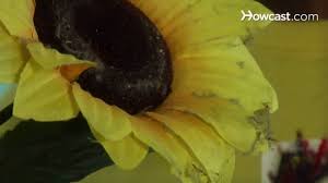 When you're done, remove the flowers from the bag and shake off the remaining salt. Quick Tips How To Clean Artificial Flowers Youtube