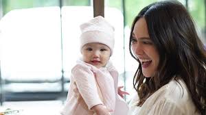 Kapan bayi boleh mulai mengenal selai kacang? Bolehkah Memberikan Mpasi Saat Usia Bayi 4 Bulan