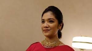 Hmm kok bisa??nadiem anwar makarim atau nadiem makarim sudah dilantik presiden joko. Mengintip Keseharian Franka Franklin Istri Mendikbud Nadiem Makarim