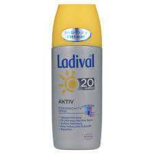 Das spray mit dem wirkstoff dexpanthenol wird einfach auf die kopfhaut aufgesprüht und hinterlässt, nachdem es eingezogen ist, keine das hausmittel ist im notfall eine gute alternative. Ladival Aktiv Sonnenschutzspray Lsf 20 150 Ml Bei Apo Rot Kaufen