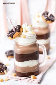 Donut Shake Mit Mandel Nougat 125 Jahre Zentis Gewinnspiel Nougat Rezept Lecker Kostliche Desserts